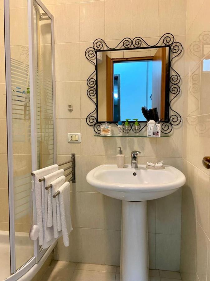 Chlo Apartment 1 Tirane Ngoại thất bức ảnh
